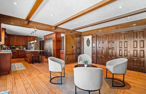 Unique Estate 5 Bedrooms Fire Pit Sleeps 10 - Foto 30