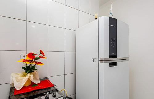 Casa para Famílias e Grupos com Ar-condicionado e Churrasqueira em Praia Grande - Foto 29