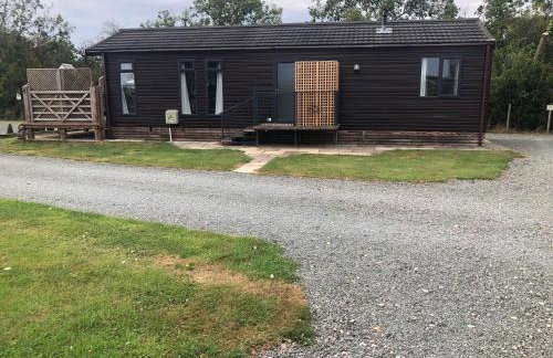 Spacious Lodge With Hot Tub - Foto 49