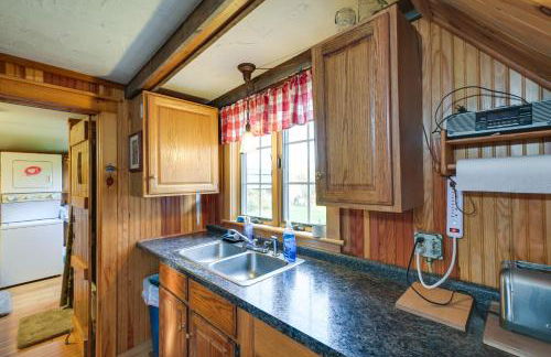 Peaceful Oakfield Cabin on Mattawamkeag River! - Foto 9