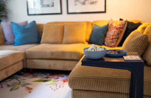 Central location Hot Tub Heated Pool Digital Game Table - Foto 28