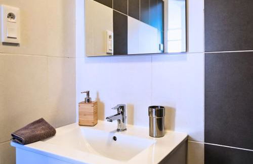 Appartement - Terrasse privée, animaux acceptés, parking privé gratuit, accueil vélo - Foto 14