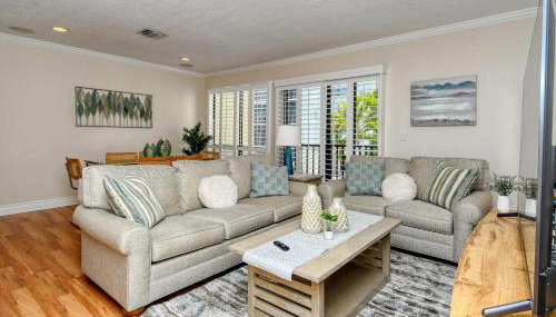 Two-Level, Heated Pool, Trolley to Beach & Village - Foto 4