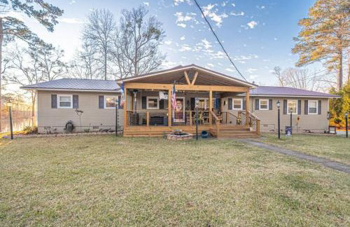 Ultimate Family Fun Lakehouse with pool and dock - Foto 30