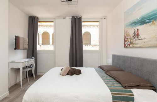 Free Parking and Private Terrace Design Apartment - Foto 15