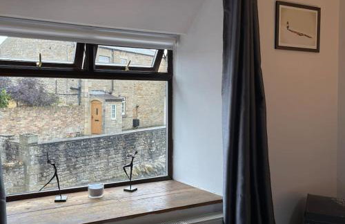 Stunning Cottage with Log Burner- King Bed- Great Design-Free Wood - Foto 3