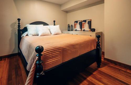 Bell Tower Suite Private Riverfront Stay Near Charleston WV - Foto 33