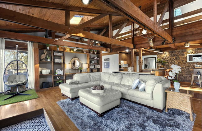 Cedar Nest Experience Ozark Magic in Sunrise Beach - Foto 1