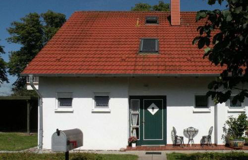 Holiday home in Rügen with 3 bedrooms - Foto 2