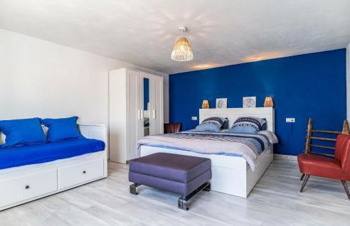 Nice Home In San Juan De Los Terrer - Photo 6