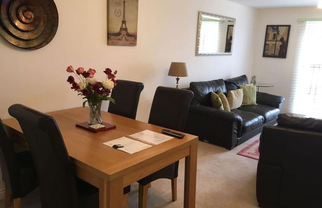 Avery Mews - Apartment - Photo 3