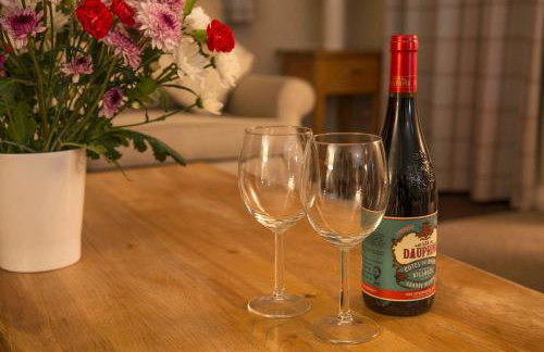 Honeybee Cottage - Photo 8