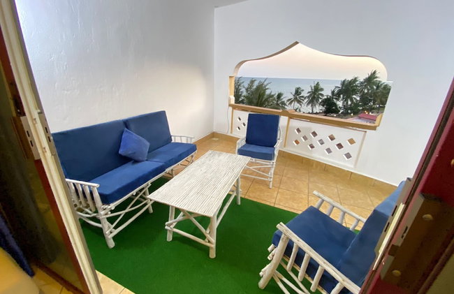 Lily Beachfront Apartments - Photo 14