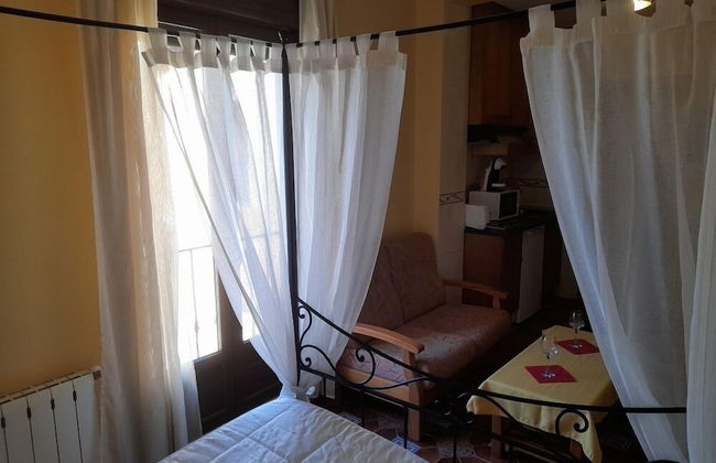 El Horno de Leopoldo - Photo 9