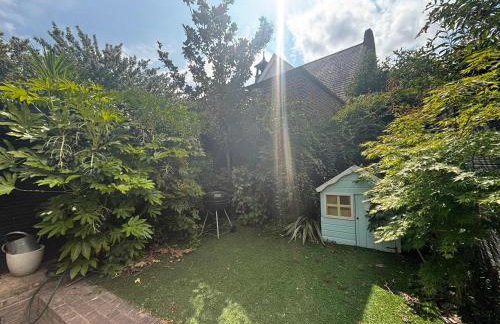 Stunning 3 Bed Victorian House - Idyllic Location - Foto 22