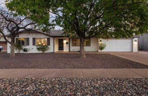 Shangri La Home - Boho Chic with Patio Pool & Grille - Foto 7