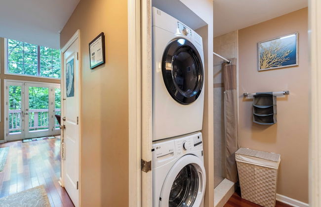 Bear Trail Chalet by Avantstay Retreat w/ Outdoor Living Deck & Fire Pit - Foto 45