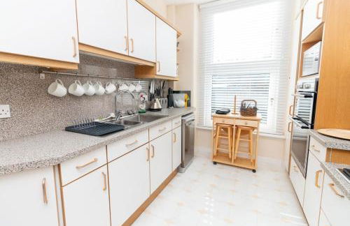 Riverview Upper Apartment - Foto 10