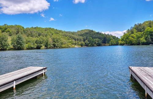 Stunning Modern Rustic Lake Retreat PRVT BOAT SLIP - Foto 37