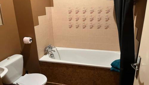 Grand studio proche commerces - Foto 3