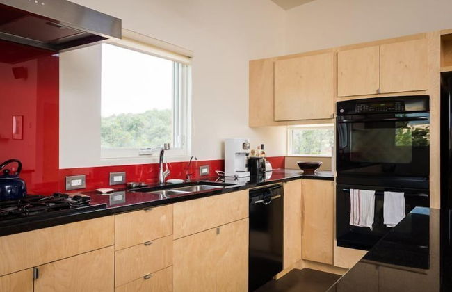 Butterfly House - Spectacular Modern Design and Mountain Views - Foto 13