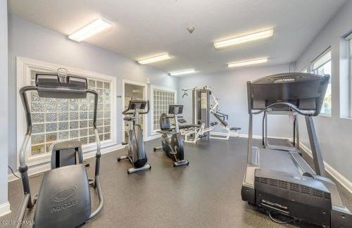 Waterfront Resort , World Class Marina & Slip - Foto 20