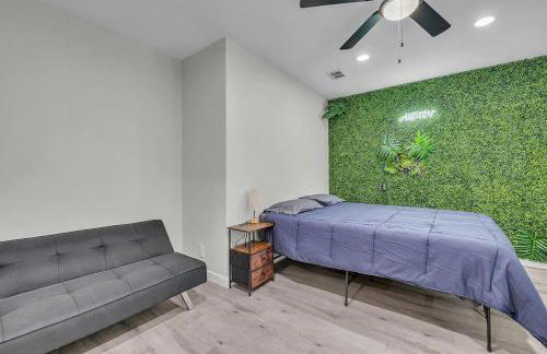 Cozy 5BR Home Sleeps 12 Near Downtown Austin and Tesla - Foto 18