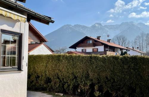 Kleines Häuschen mit Bergblick - Foto 1