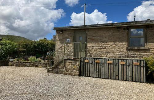 The Shearer's Hut in the Peak Park - Photo 9
