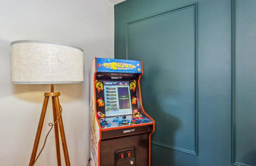 HotTub, Cinema & Games in a Quiet Neighborhood - Foto 37