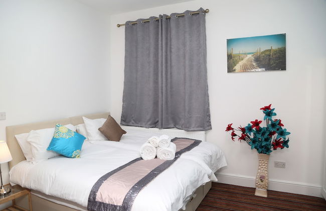 Birmingham Central Station Apartment - Photo 4