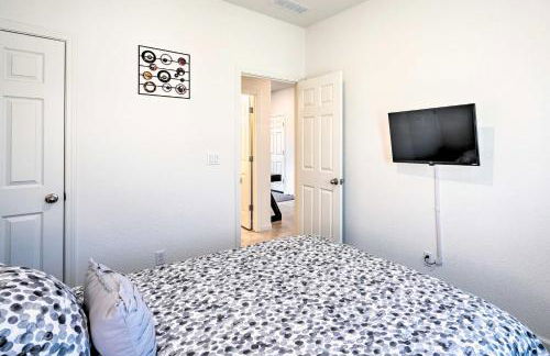 Sacramento Retreat with Yard about 13 Mi to Dtwn! - Photo 20