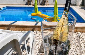 Traum Ferienwohnung mit Pool am Meer, Kroatien, Istrien, Liznjan, Urlaub an der Adria - Foto 1