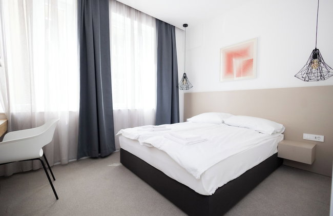 Kula & the Top Apartments - Photo 12
