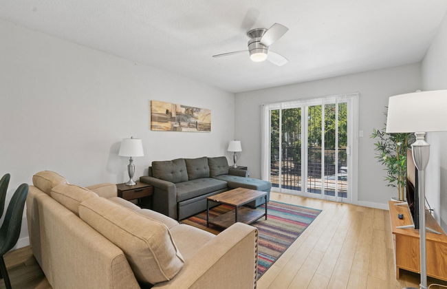 Modern 2BR Near UT Hyde Park Evonify - Foto 26