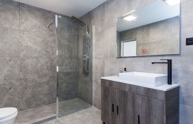 Minimalist Modern Nea Kifisia Studio - Foto 13