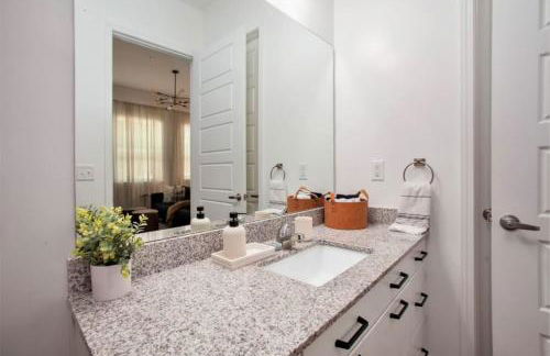 Minutes Away From Mercedes Benz Stadium,GWCC &World Cup - Foto 8