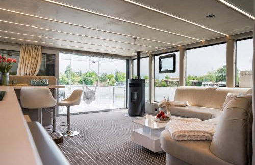 Lieblingsplatz Parey - schwimmendes Living Luxboot - Foto 15