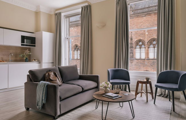 Royal Garden Apartments New Town - Photo 30