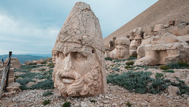 Excursión de 1 noche y 2 días al Monte Nemrut desde Estambul en avión - Foto 4