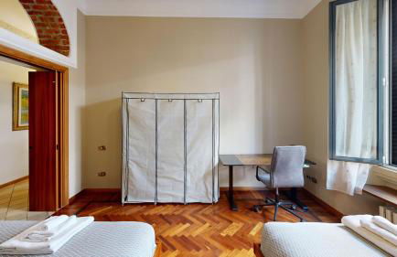 Wonderful downtown apartment-HD NETFLIX, KING-SIZE BED, two minutes' walk from metro - Foto 26