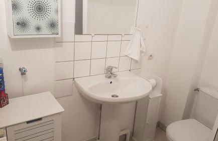 Appart simple entier 1 ch à ch-gontier 1er ou 2eme étage - Photo 7