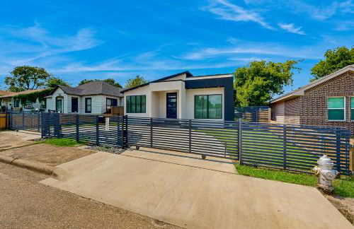 Modern Dallas Retreat 5 Mi to Dtwn Pets Welcome - Foto 25