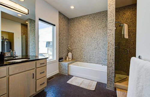 Chic Modern Condo in the Vibrant NuLu District - Foto 28