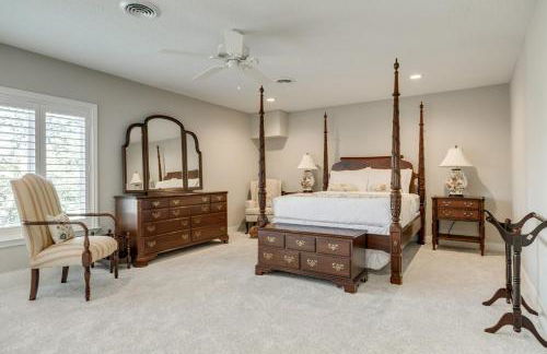 Stunning Waterfront Rental Property with Private Dock and Pool - Foto 18