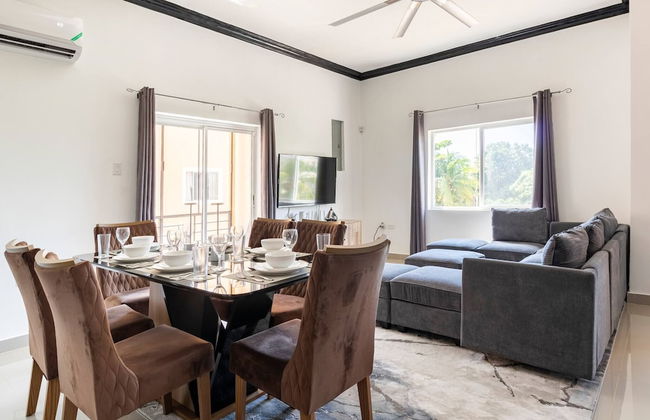 Luxury Living Modern & Contemporary Home With Brand New Pool in Manor Park - Foto 22