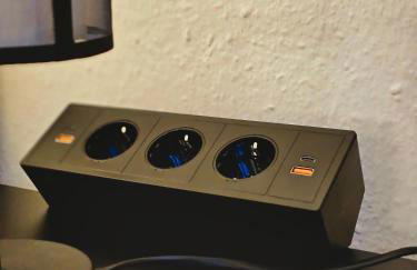 Modern & Comfortable Business Apartment Stuttgart - WLAN, 4K TV, Küche, Waschmaschine, Balkon - Foto 7