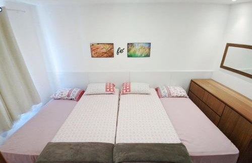 Guarajuba Porto Smeralda Village C02, térreo - GUARAJUBA TEMPORADA, viva mais de uma experiência de hospedagem conosco! 130m da praia - Foto 14