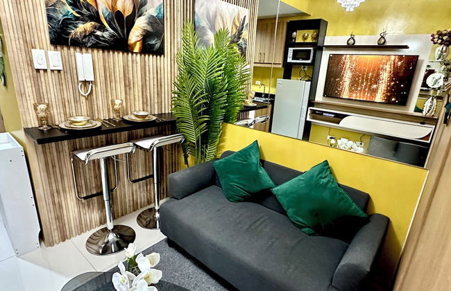 65inch SmartTV - Finest Luxury - SM Lush - Foto 23