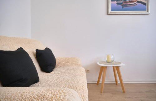 Sunny Apartment - Photo 6